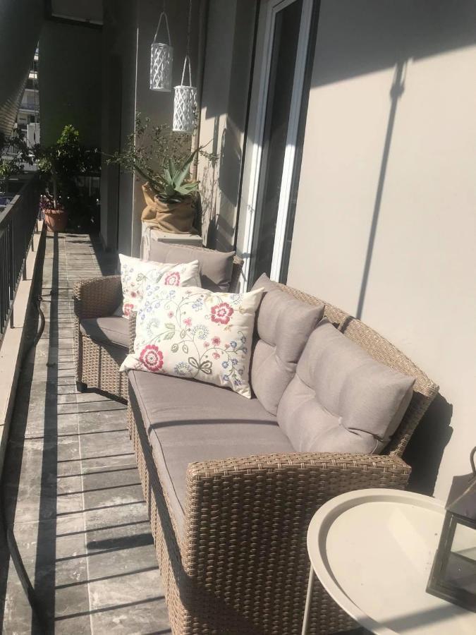 Pepromeno Luxury Apartment In The City Center 卡拉马塔 外观 照片